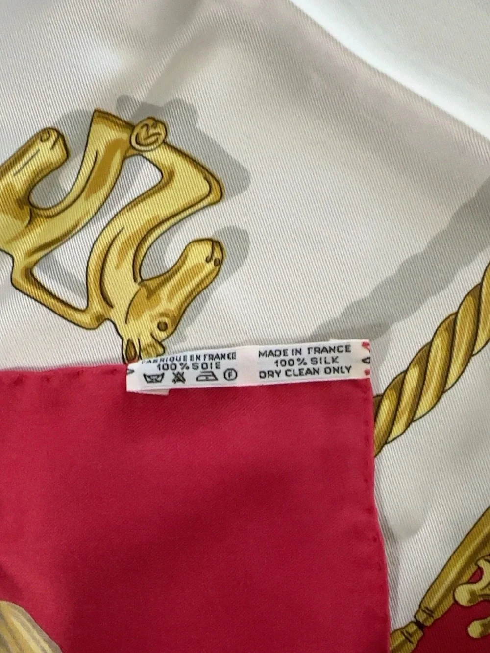 Hermès Les Cavaliers d’Or Carré 90 Silk Scarf Red Gold Vintage 35”
